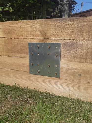 Garden sleeper brackets
