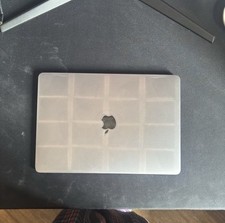 Apple MacBook Pro 13-inch (2017) – Two Thunderbolt 3 Ports – Space Gray/Silver