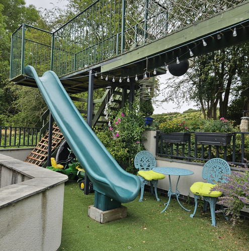Large outdoor plastic garden - large,