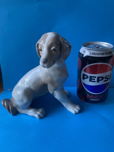 Nao lladro sitting dog - lladro,