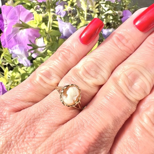 Shell cameo 9ct - shell,