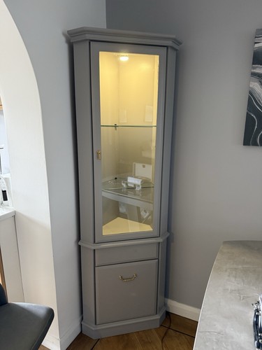 Pair display corner - display,