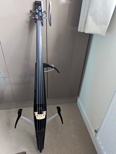 Yamaha electric cello svc50