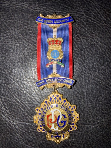 Raob buffaloes queen - queen, elizabeth