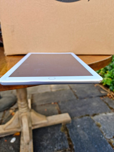 11in android tablet 8gb - tablet,