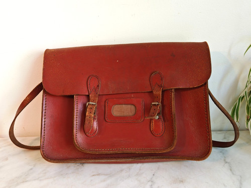 Vintage tan leather - vintage, school