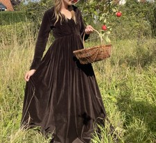 Vintage Rare 1970s 8 Laura