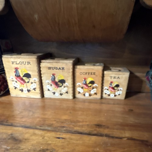 Wooden rooster farmhouse - wooden,