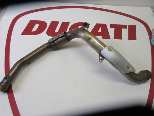 Ducati horizontal head - head, exhaust