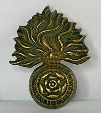 WW1 Royal Fusiliers Cap Badge shortened and bent slider 49 x 37 mm 