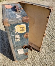 Vintage steamer trunk large decorative storage chest  - needs restoration