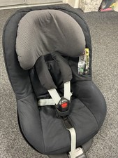 Maxi Cosi 2 Way Pearl with ISO