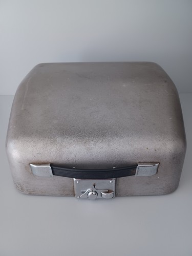 Imperial typewriter in - imperial,