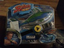 Shark Attack R/C Radio Watch Control Aqua Leisure Splash electronic New 2005 