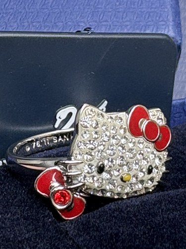 Swarovski hello kitty - kitty, cupcake