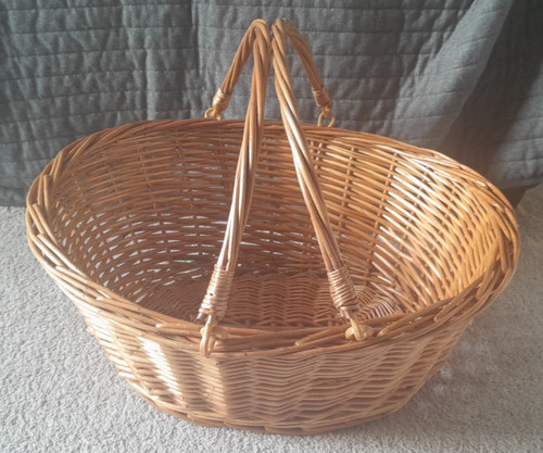 Traditional wicker shopping - traditional,