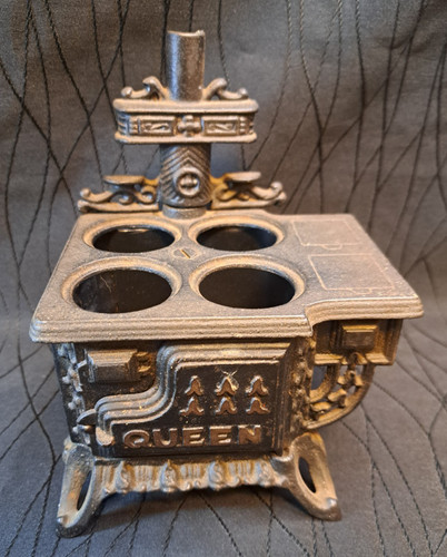 1930s cast iron - cast, queen