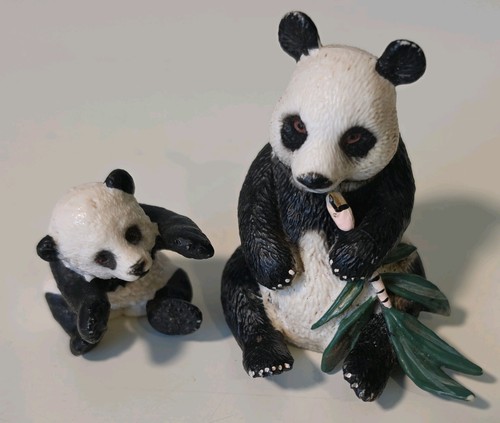 Schleich giant panda bear with - panda,