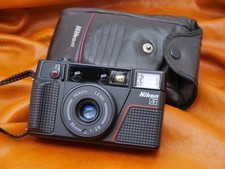 #2269 Nikon L35AF2 35mm Point and Shoot Film Camera