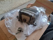 PIAGGIO ZIP 125 4T SCOOTER ENGINE CYLINDER HEAD COVER CAP WITH BOLTS