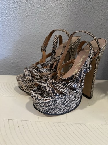 Vivienne westwood shoes heel - westwood,
