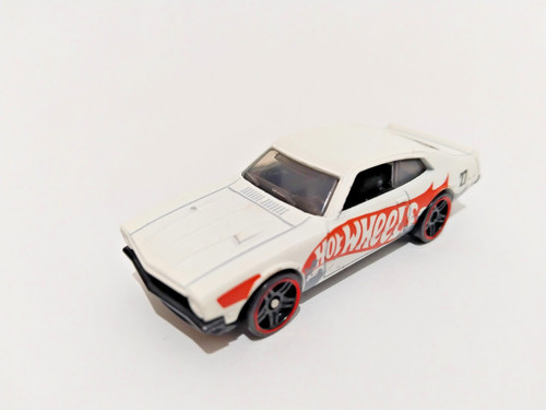Hot wheels maverick - hot,