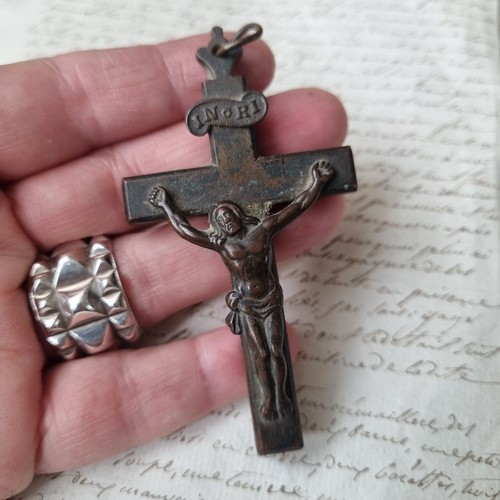 Croix reliquaire bronze - en,