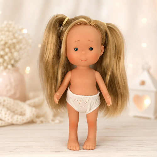 Doll pippa girl from nines - pippa,