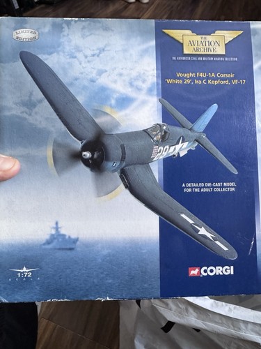 Corgi aa33001 aviation - aa33001,