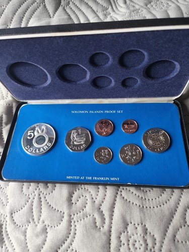 Rare 1977 solomon - rare, island