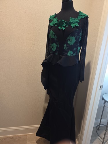 Size large green and black - large,