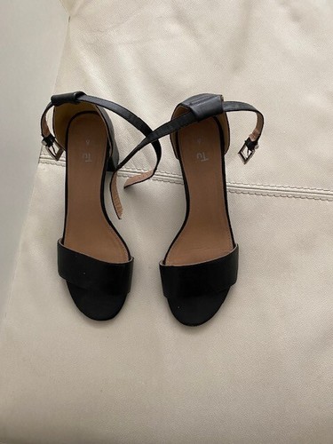 Black sandals with block - tu,