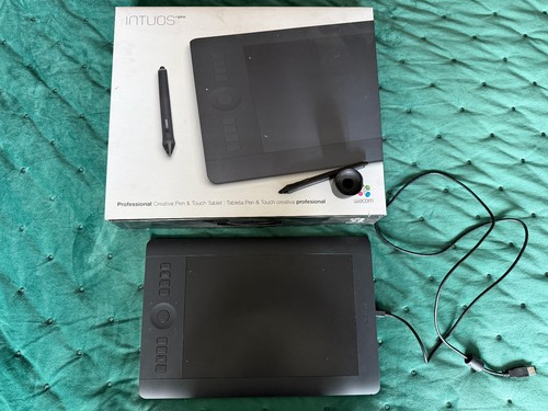 Intuos pro drawing tablet - drawing,