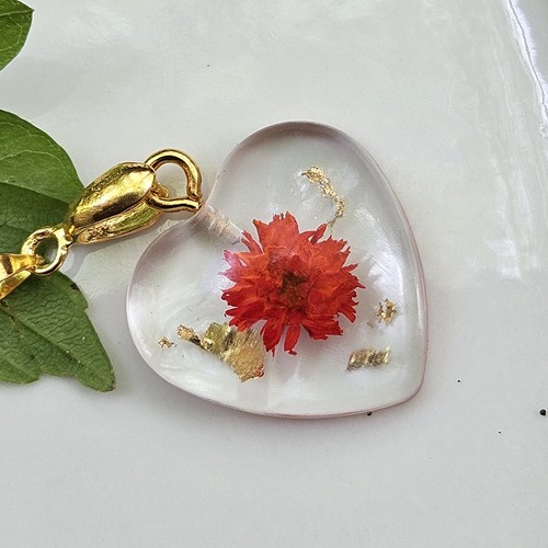 Red pressed flower resin - flower,