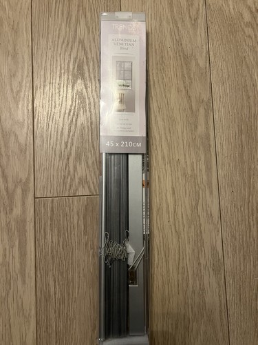Furnished silver aluminium - furnished,