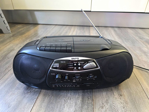 Sanyo mcd z100f portable - portable, cd