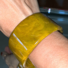 Vintage mustard yellow