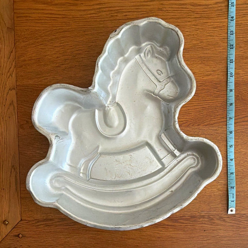 Rocking horse cake oven - horse, oven-safe
