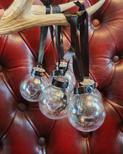 Crow feet baubles - crow,