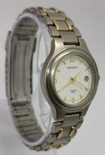 Vintage Sekonda Titanium Lightweight  Quartz Bracelet 26mm Ladies Wrist Watch