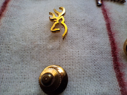 Browning pin badge - pin, shotgun