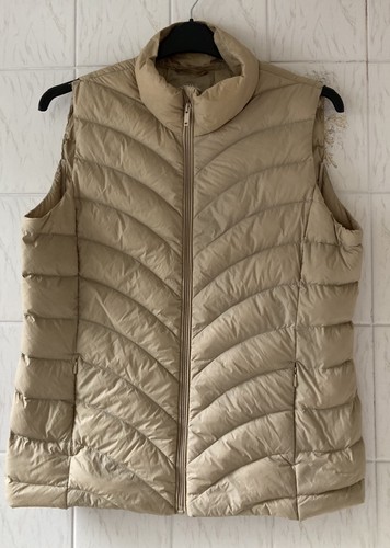 Marks spencer feather - &,
