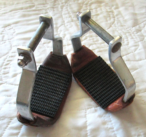 Circle western stirrups - y, 2