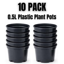 Plastic plant pots - 0.5l,