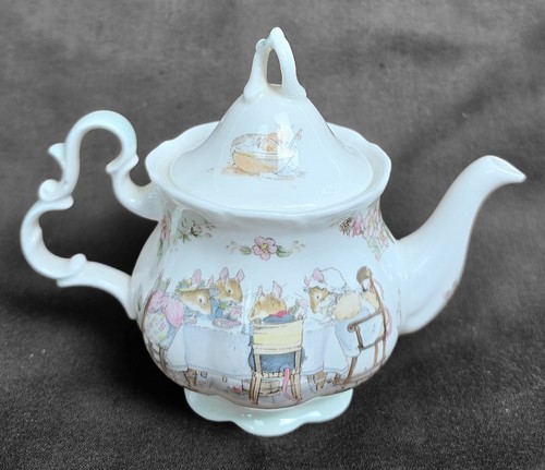 Royal doulton brambly hedge - royal,