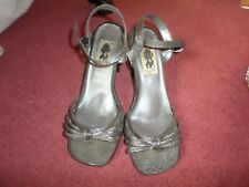 VINTAGE LADIES FOOTCAT SILVER