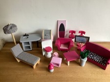 Sindy Barbie LoL Bratz size Wooden Dolls House Furniture