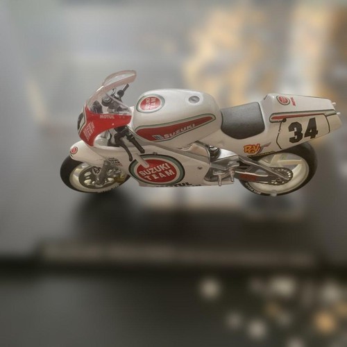 Suzuki rgv500 34 - suzuki, no.