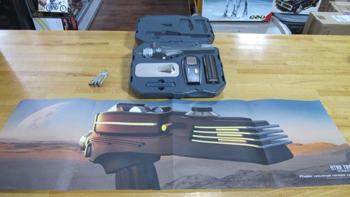 Star trek standard - trek, issue