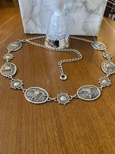 Vintage Style Silver Metal Bull Head Conchos & Medallion Waist Chain Belt